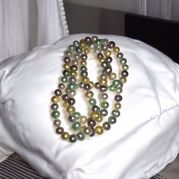 Colorful Freshwater Pearl Necklace - Picture 4 of 10